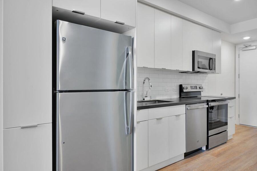 4045 Broadway - Photo 2 of 12