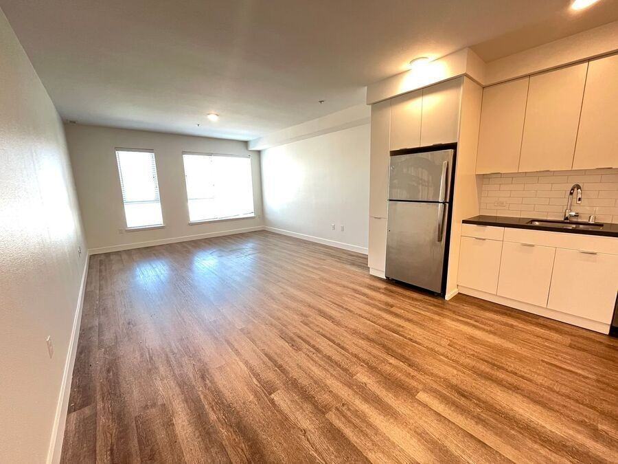 4045 Broadway - Photo 3 of 12