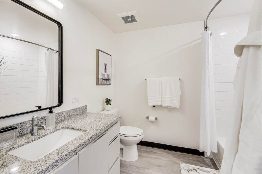 4045 Broadway - Photo 5 of 12