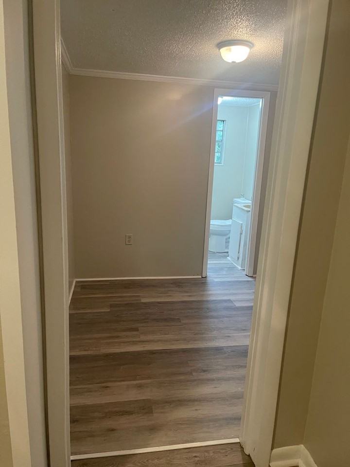 507 West St - Photo 3 of 14