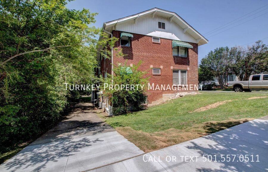 4507 Woodlawn - Photo 2 of 3