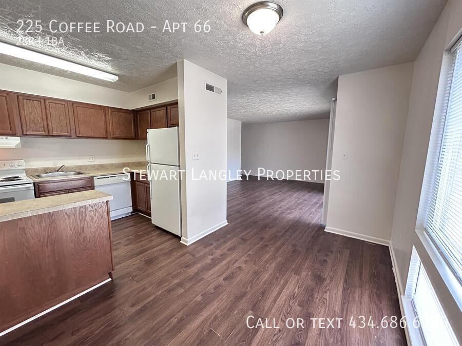 Huntingwood Apartments - Photo 3 of 25