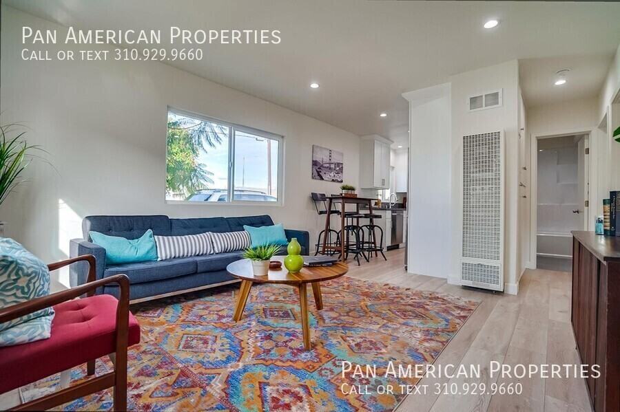 2212 E 15th St - Photo 3 of 19