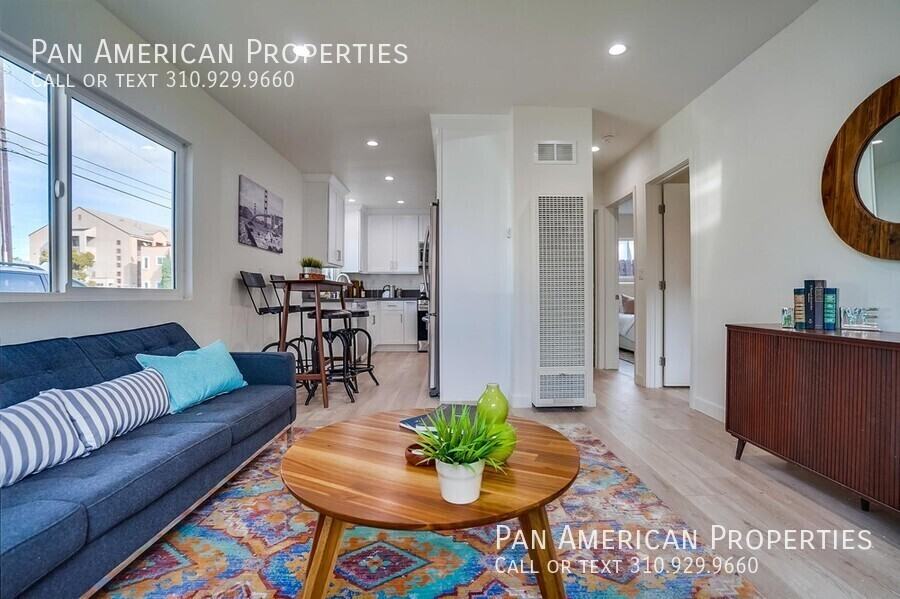 2212 E 15th St - Photo 4 of 19