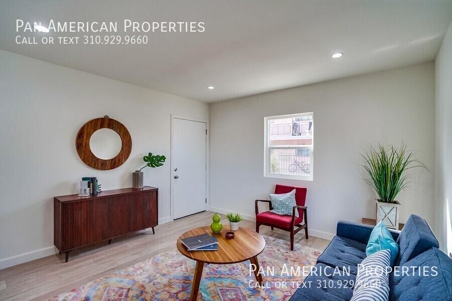 2212 E 15th St - Photo 7 of 19