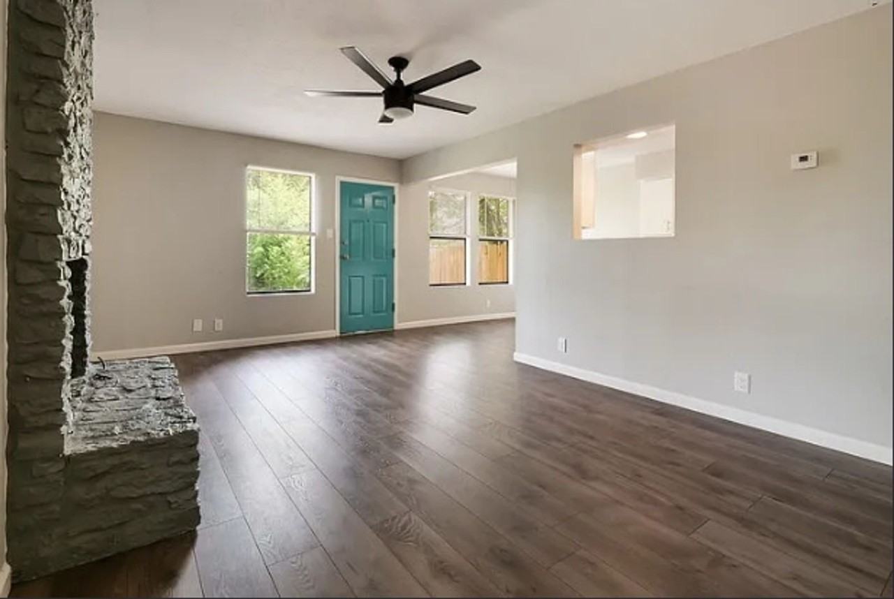 411 Parkhill Cv - Photo 3 of 14