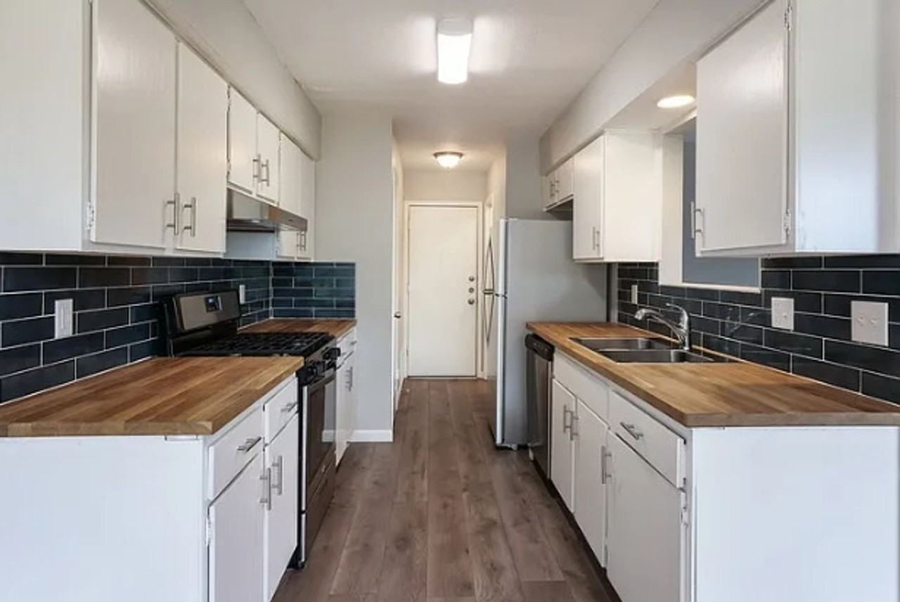 411 Parkhill Cv - Photo 5 of 14