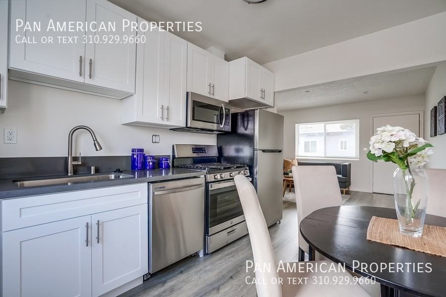 1074 E Market St - Photo 2 of 23