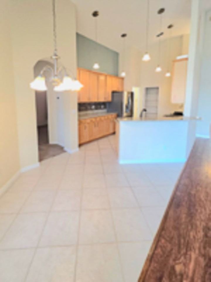 691 Lakeworth Cir - Photo 6 of 35