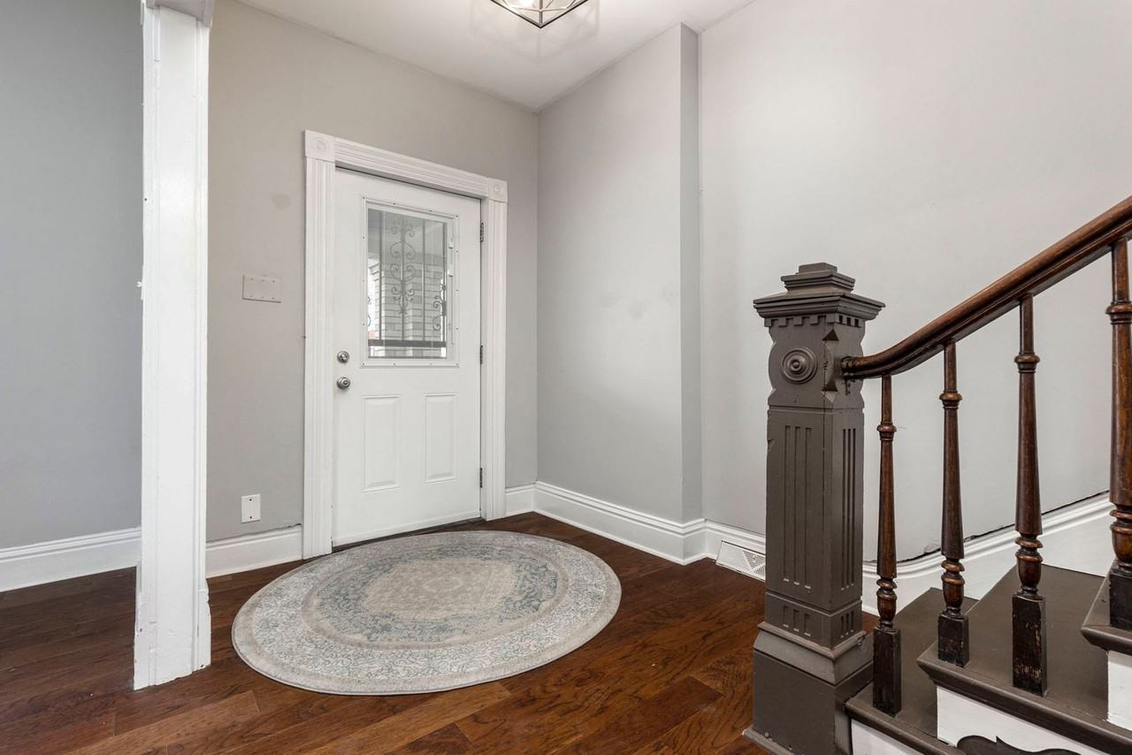 1203 S Preston St - Photo 3 of 28