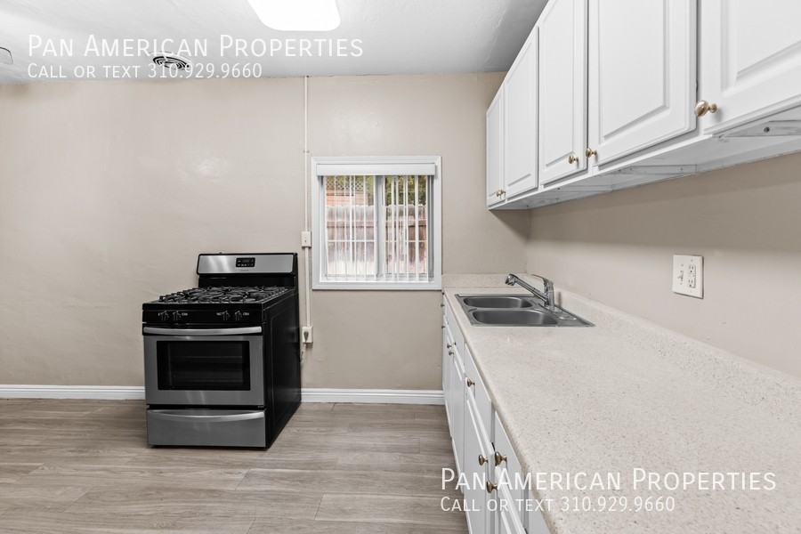 McFadden Apartments - Photo 4 of 16