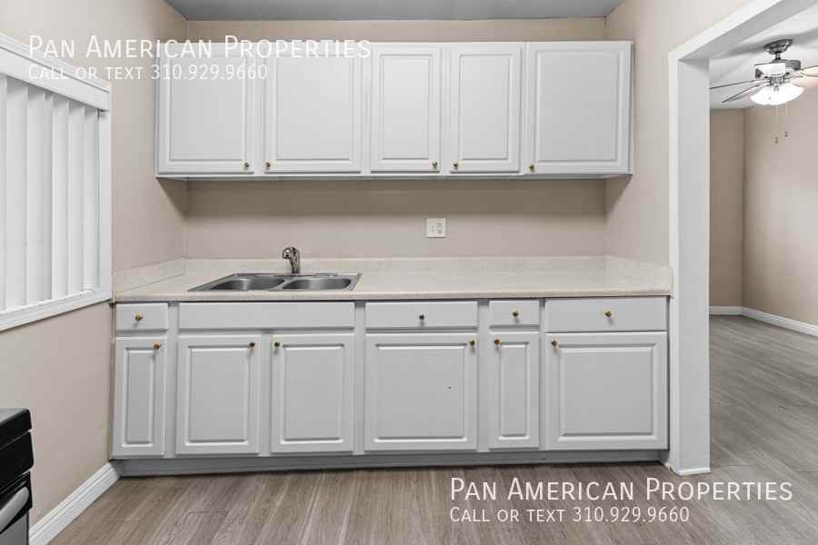 McFadden Apartments - Photo 6 of 16