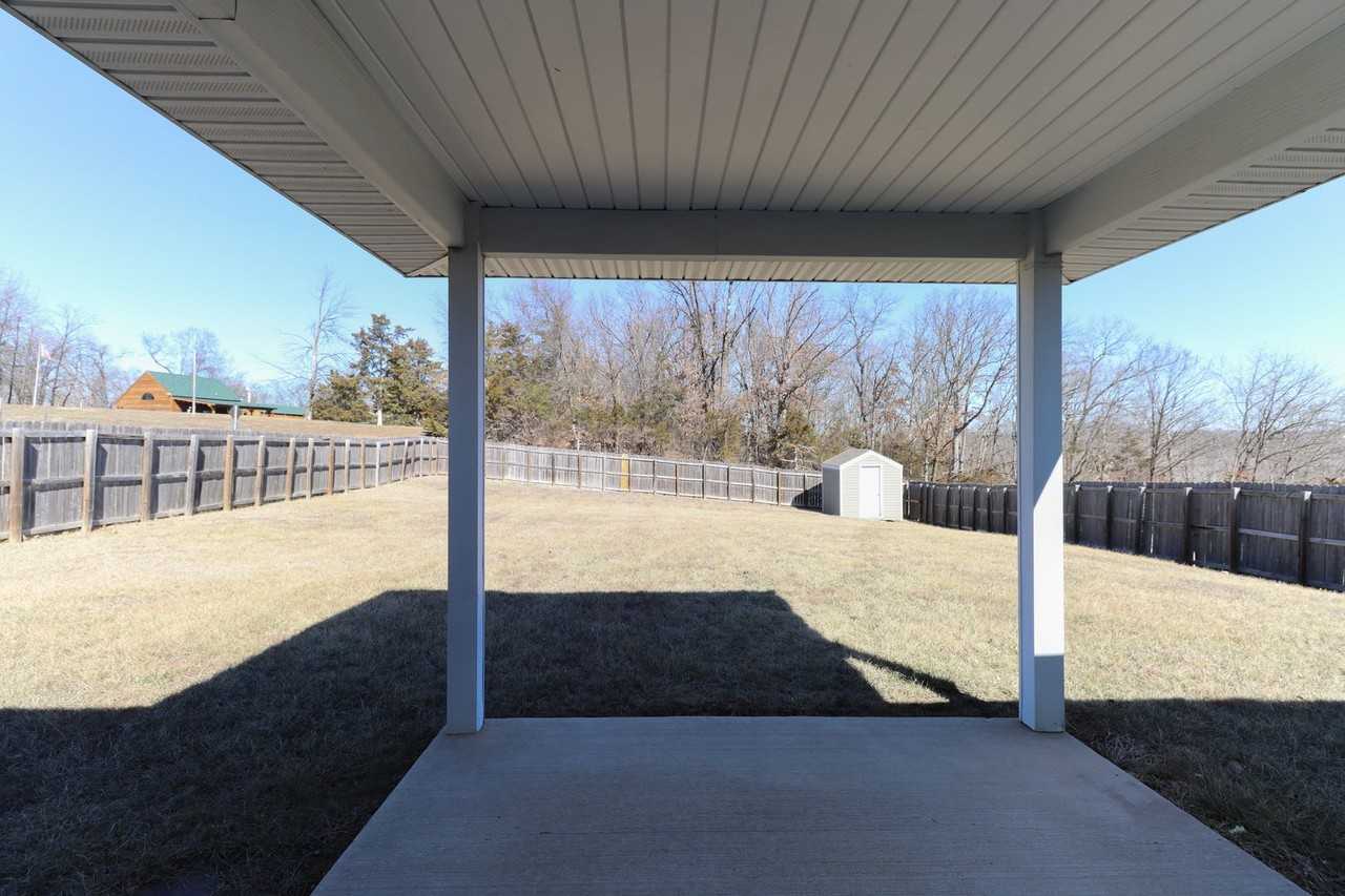 613 Bear Valley Ct - Photo 7 of 17