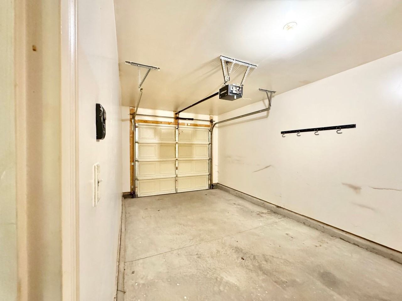 539 Song Sparrow Ln - Photo 3 of 18