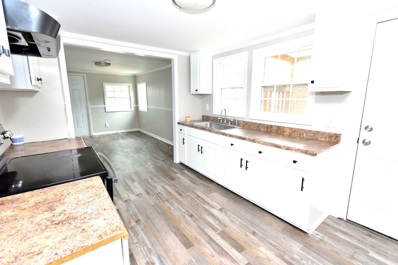 1577 Charter Dr - Photo 7 of 17