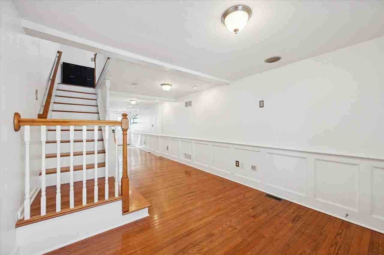 1906 Gilpin Ave - Photo 3 of 15