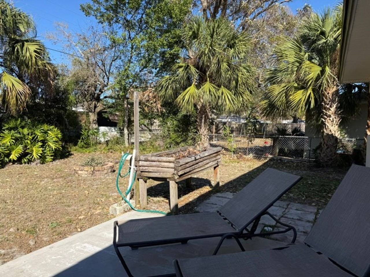 2384 Apache Dr - Photo 3 of 21
