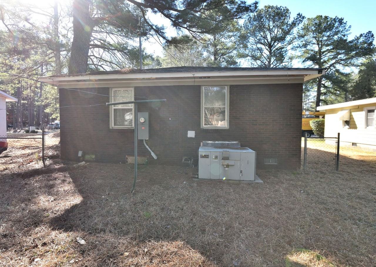 1704 Cherry St - Photo 2 of 14