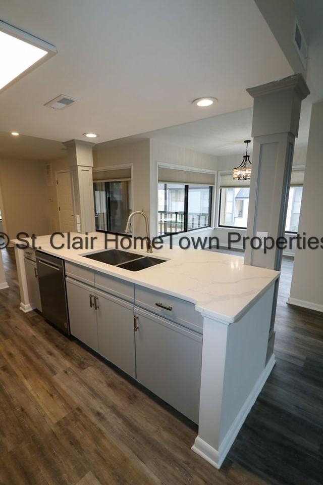 402 Paradise Isle - Photo 5 of 38