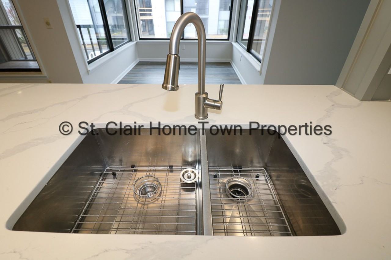 402 Paradise Isle - Photo 7 of 38