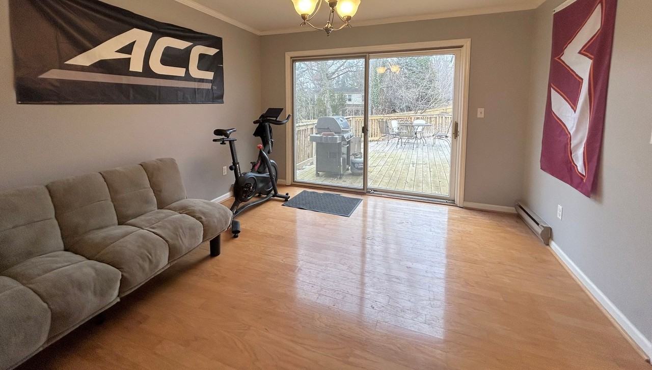 1413 Hillcrest Dr - Photo 7 of 19