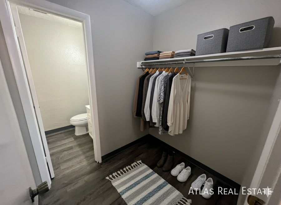 312 W Alabama Avenue - Photo 6 of 34