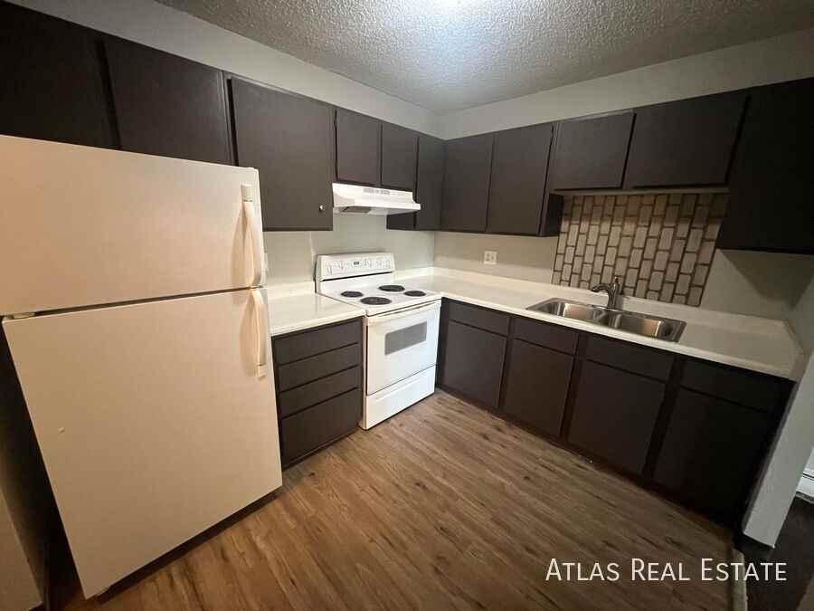 312 W Alabama Avenue - Photo 6 of 12