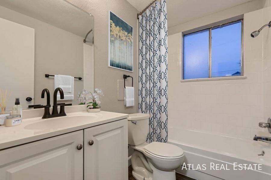 Lost Creek - Photo 7 of 7