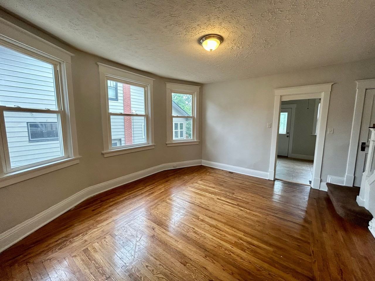 2350 Indian Mound Ave - Photo 6 of 19