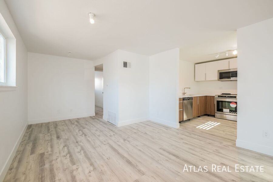 2550-2560 N Ogden Street - Photo 5 of 14