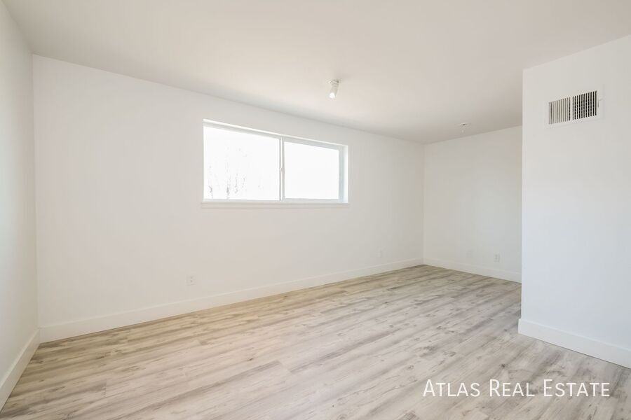 2550-2560 N Ogden Street - Photo 6 of 14