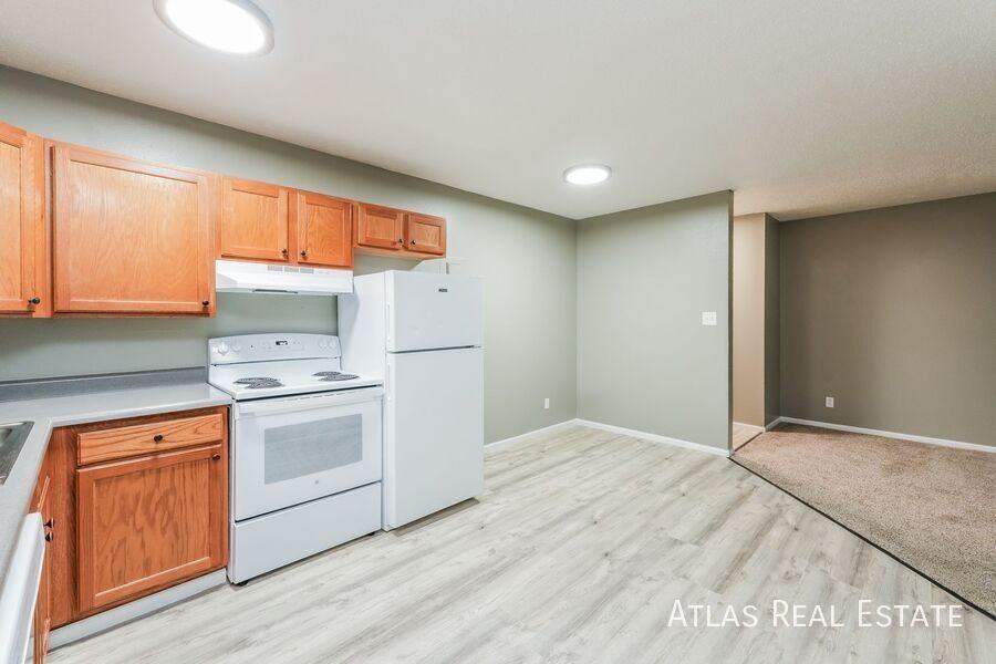 2610/2614 E Fountain Boulevard - Photo 3 of 50