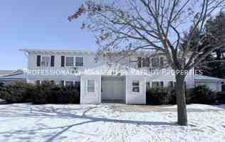 featured image of 209 E Veterans St