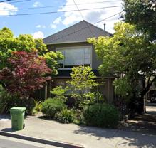 4172 Howe St - Duplex - Photo 1 of 1