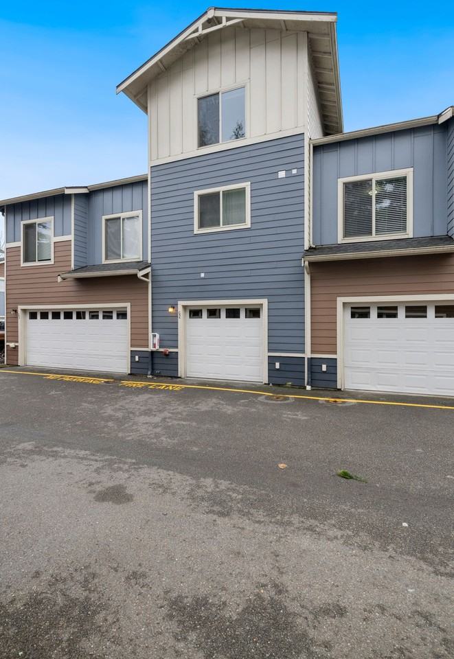 Pinnacle Townhomes - Photo 4 of 14