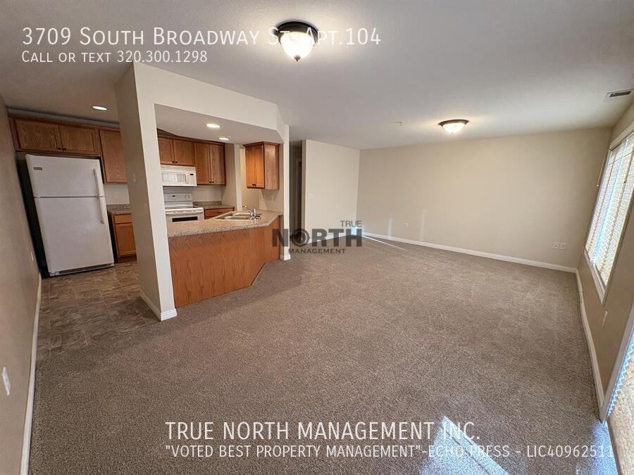 Lakewood Terrace-3707 - Photo 3 of 26