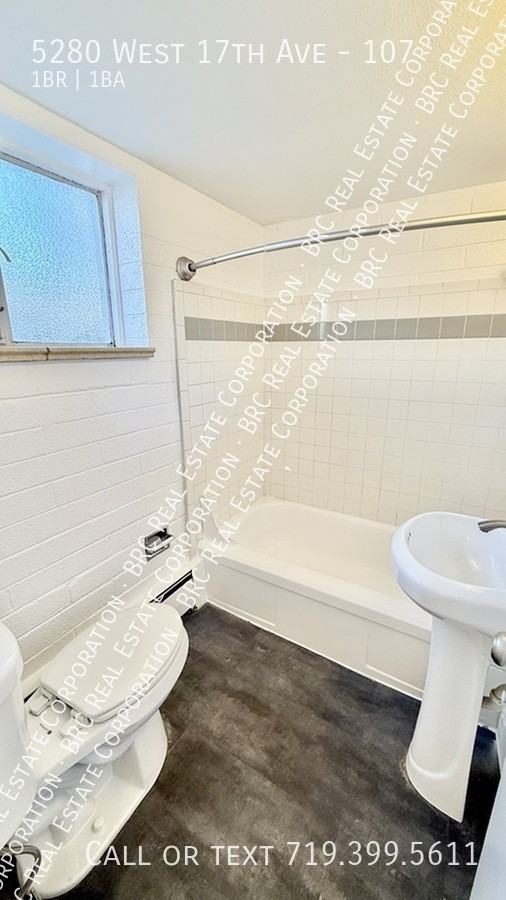Catalina Apartments - Photo 6 of 12
