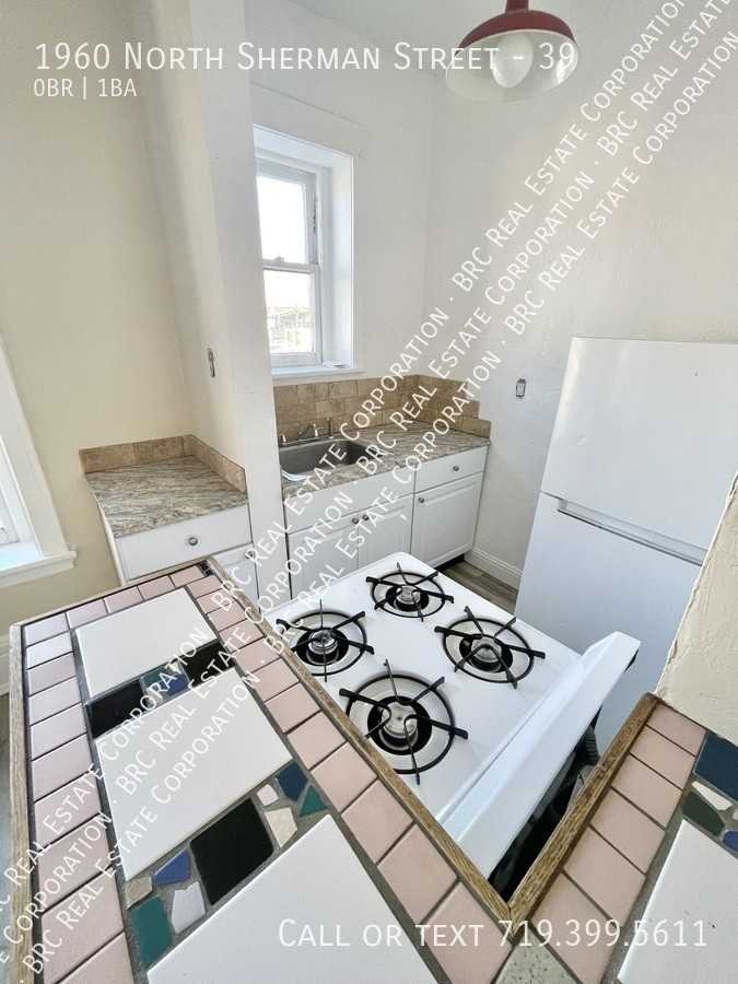 Cross Apartments - Photo 3 of 18