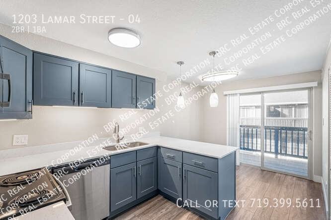 Lamar Station - Photo 2 of 11