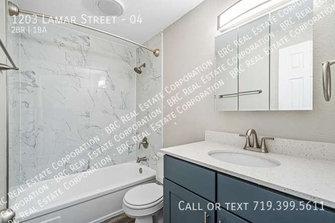 Lamar Station - Photo 7 of 11