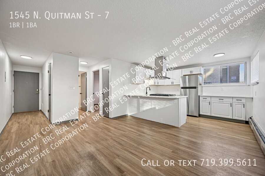 Flats at Sloan's Lake East - Photo 3 of 37