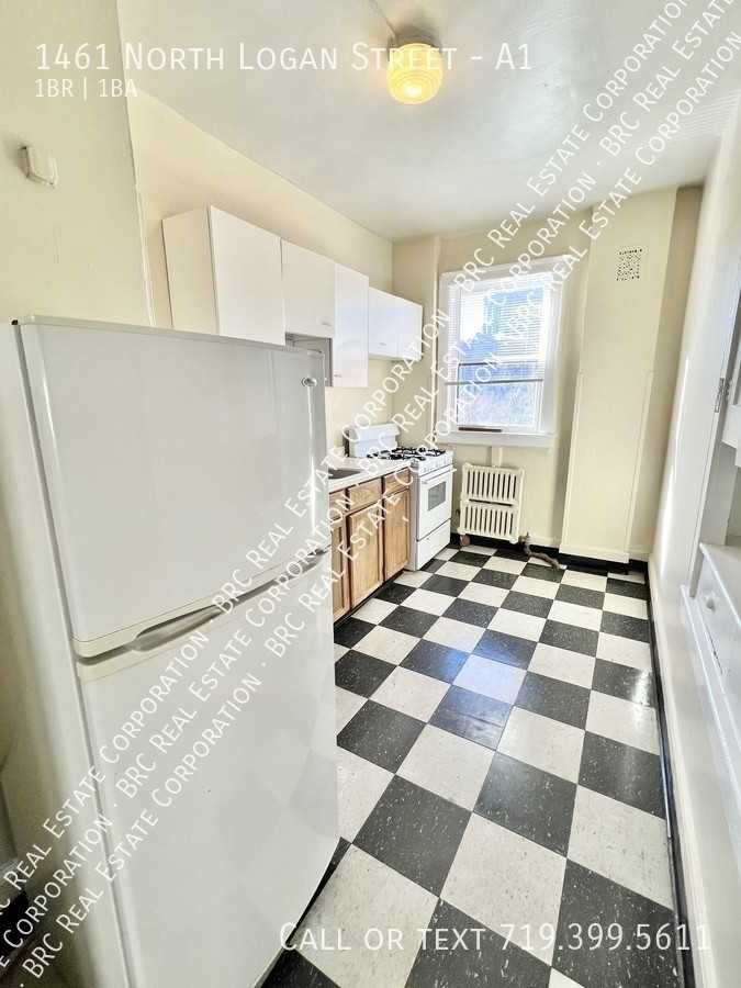 Logan Court Apartments - Photo 6 of 10