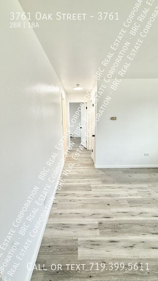 OAK NORTH APTS - Photo 6 of 11