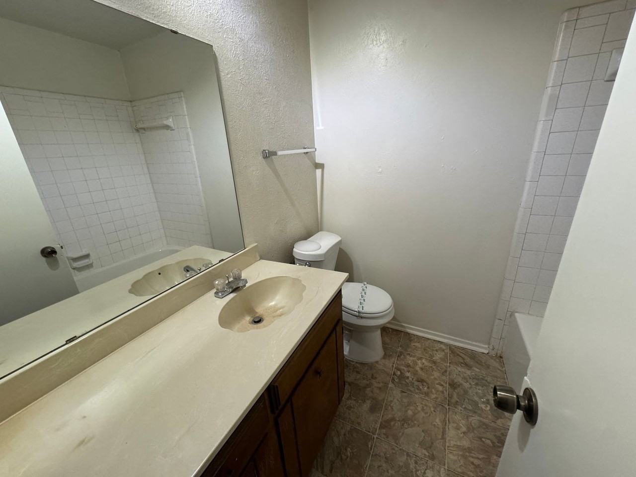 5604 Macgregor Dr - Photo 7 of 26