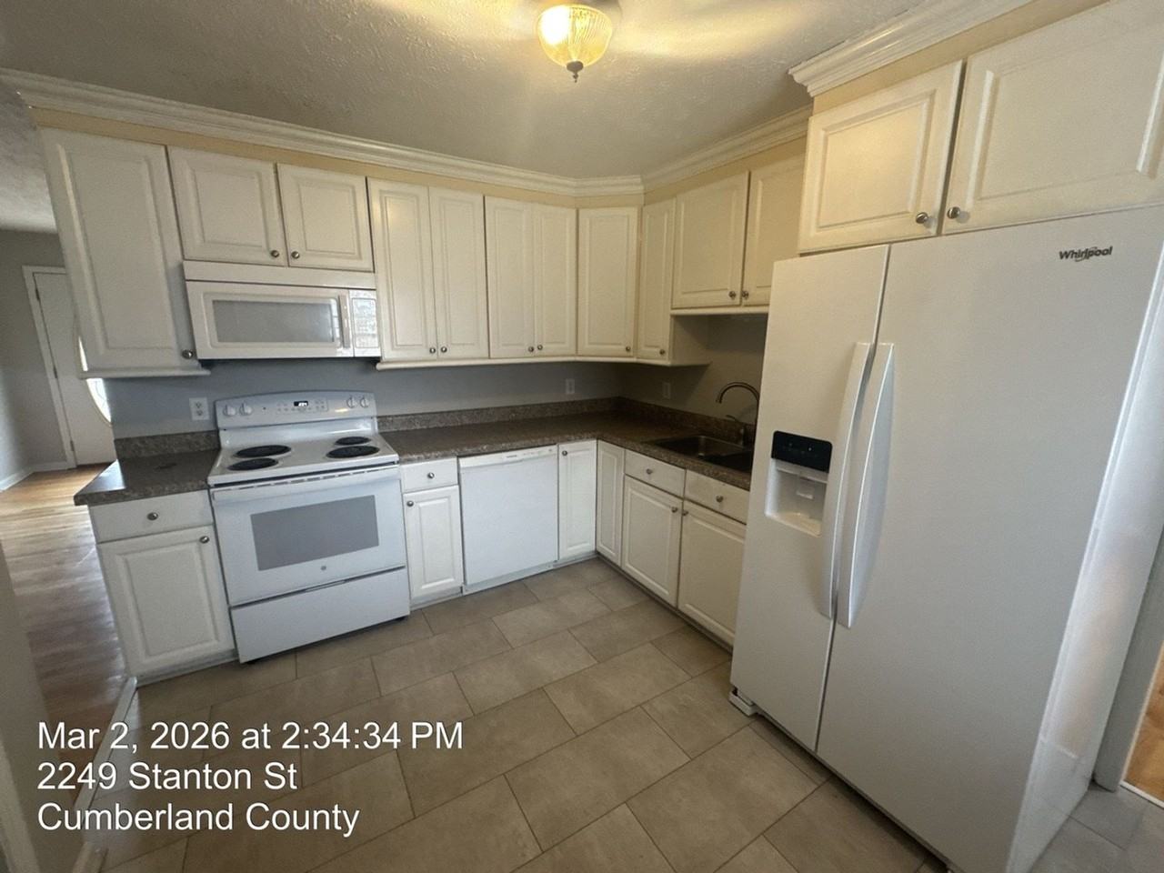 2249 Stanton St - Photo 6 of 24