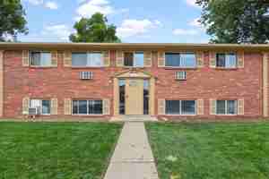 featured image of 5373 Field St