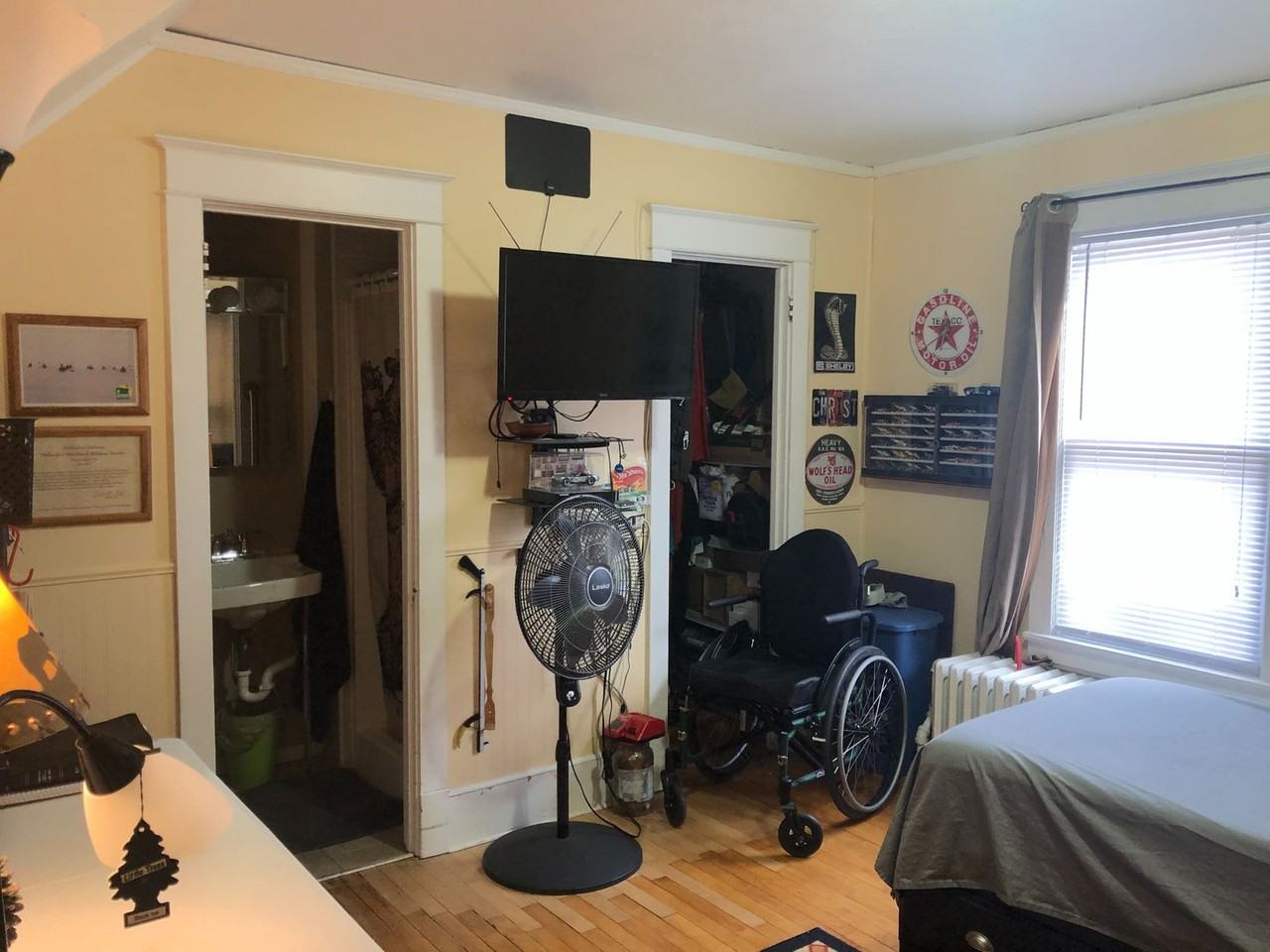 4025 E Superior St - Photo 4 of 29