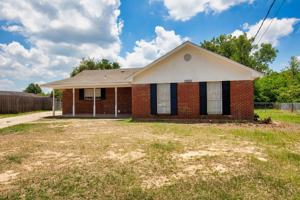 featured image of 908 Mister Lake Ct