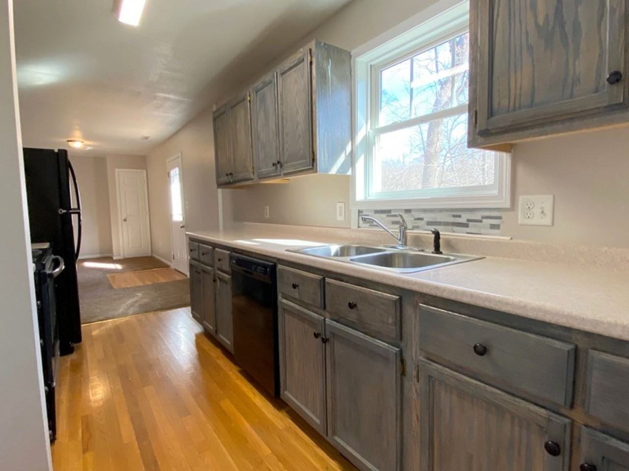 26 Triple H Dr - Photo 2 of 11