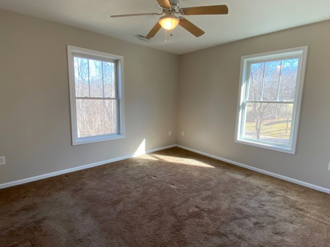 26 Triple H Dr - Photo 7 of 11